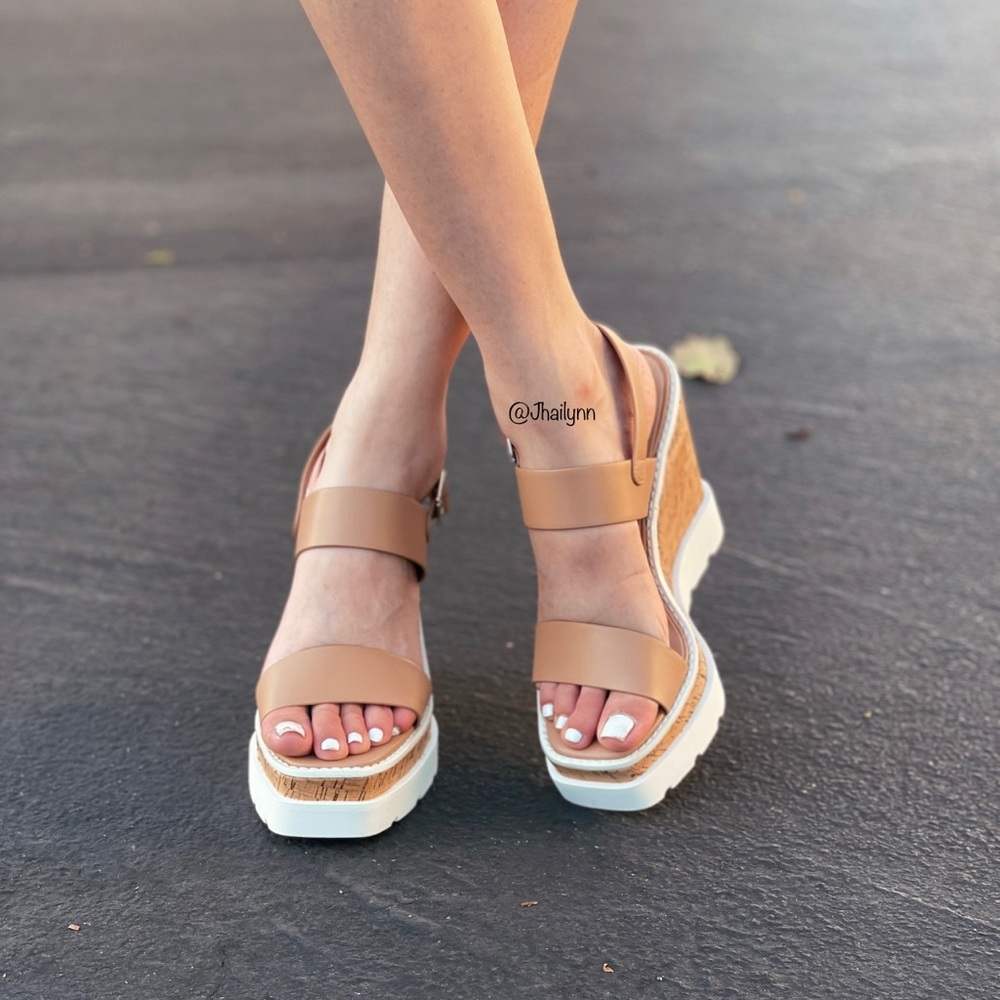 Tan/Natural cork platform Lug sole sandal - Picture 6 of 6